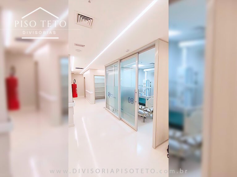 divisória piso teto hospitalar